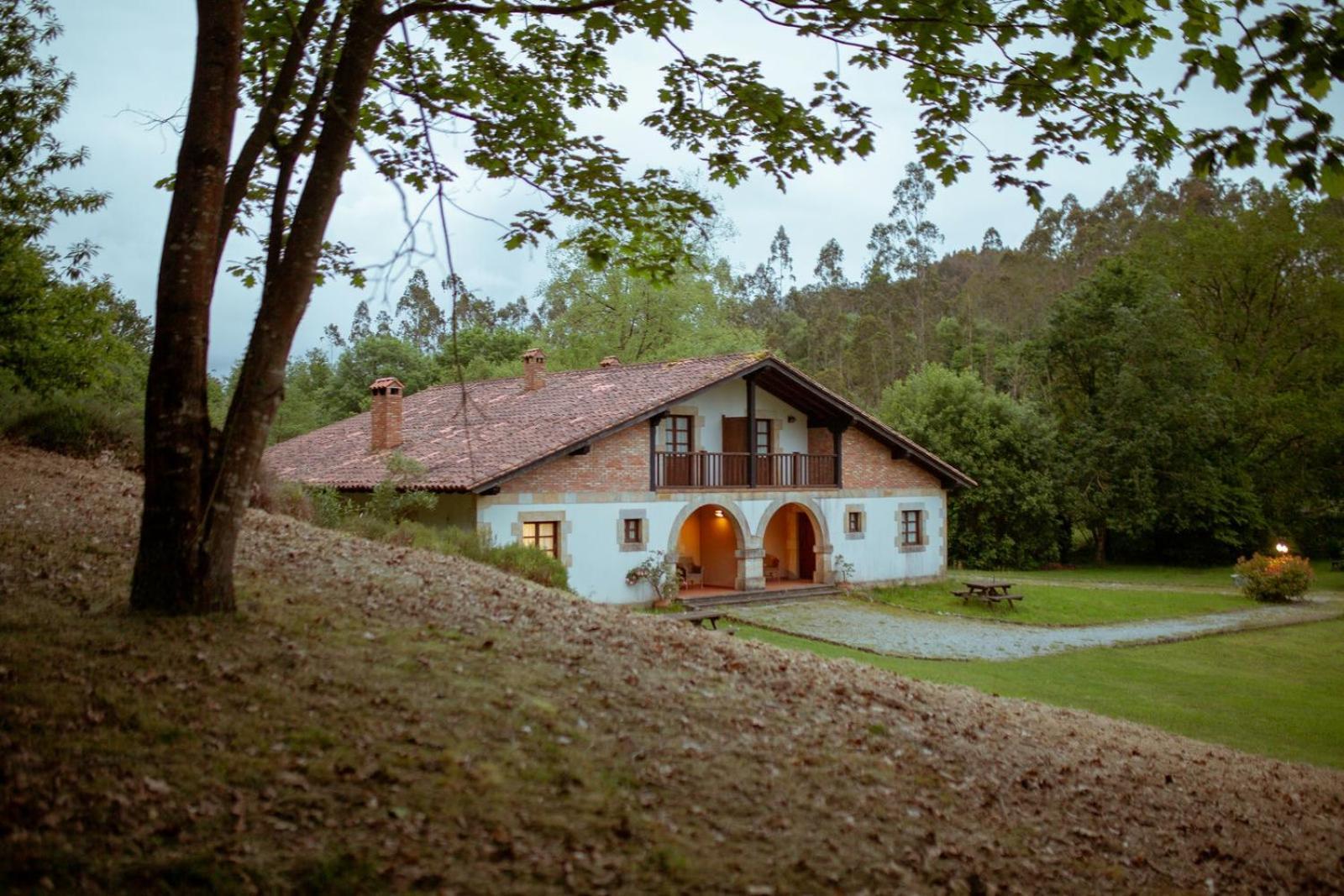 El Molino De Bonaco Guest House San Vicente De La Barquera Exterior photo